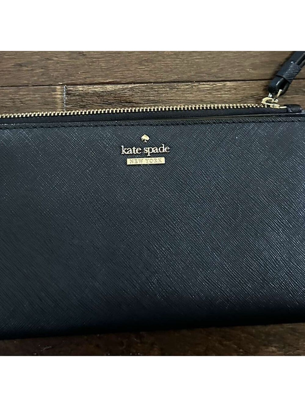 Kate Spade Black Leather Wristlet/wallet-EUC - Picture 3 of 11